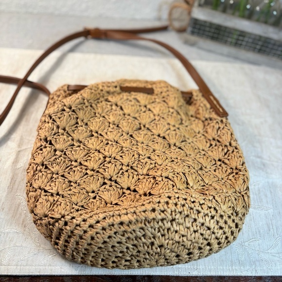 btb Los Angeles Isabella Paper Straw Drawstring Bag. Sand Color. Adjustable - Picture 6 of 11